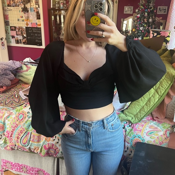 Black Long Sleeve Top | Cropped Long Sleeve Black Top - Picture 5 of 14